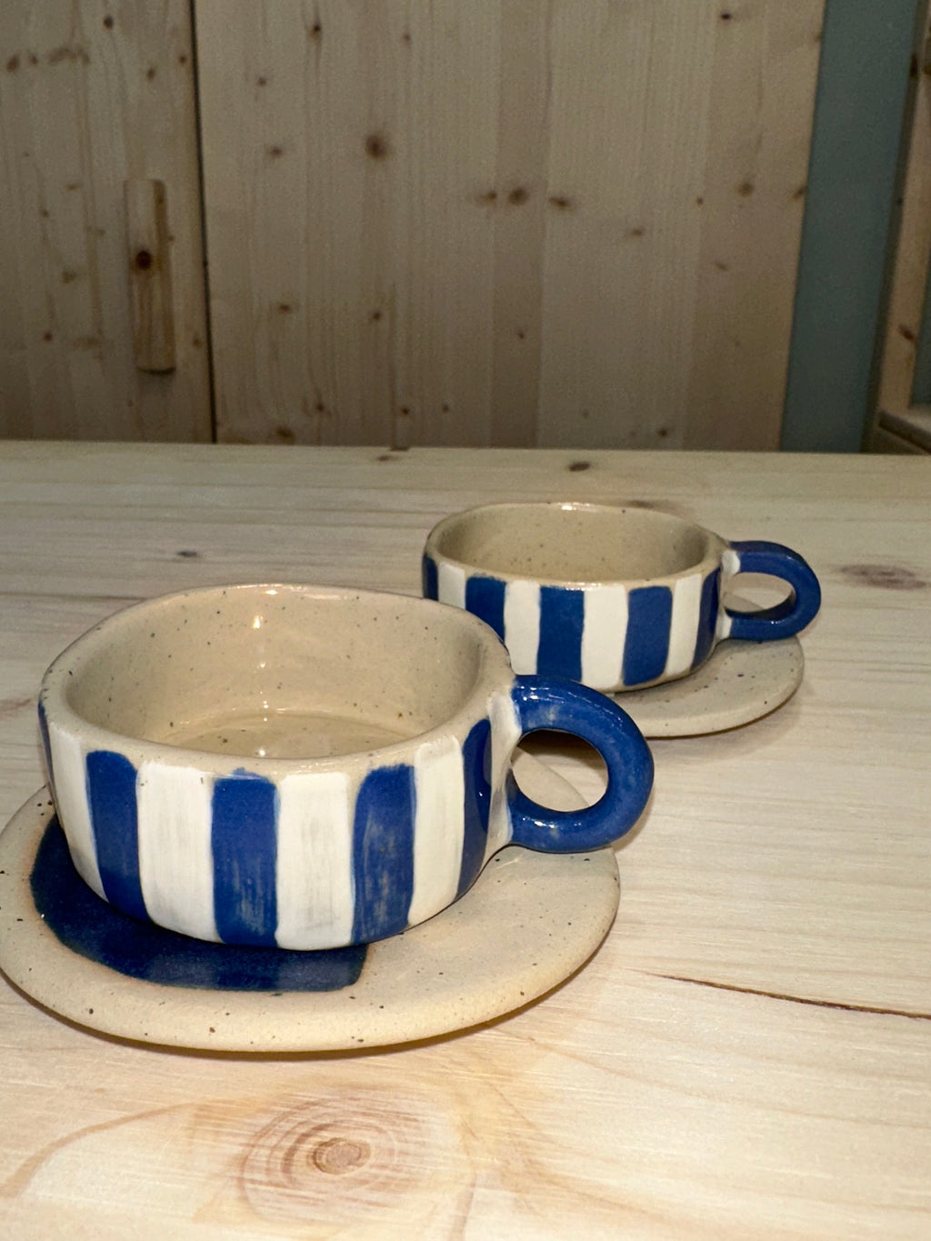 Espresso cup with a blue stripes